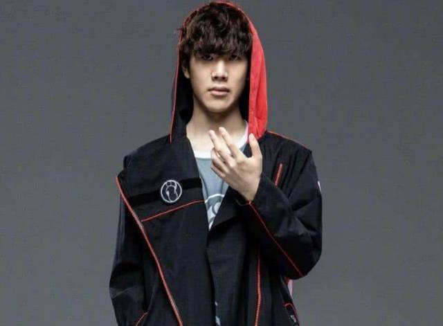 我们明天再战！Baicai Eco的三杀很难稳定局势。GL连续得分5分，击败了 TyLoo 2-1。